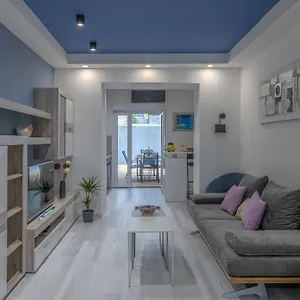 Апартаменты Arena Blue Dream - Modern With Terrace, Пула
