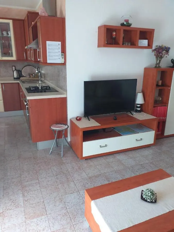 Lori Apartment Pula Croatia